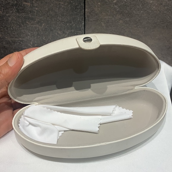 Diesel Sunglasses with box - Picture 11 of 11